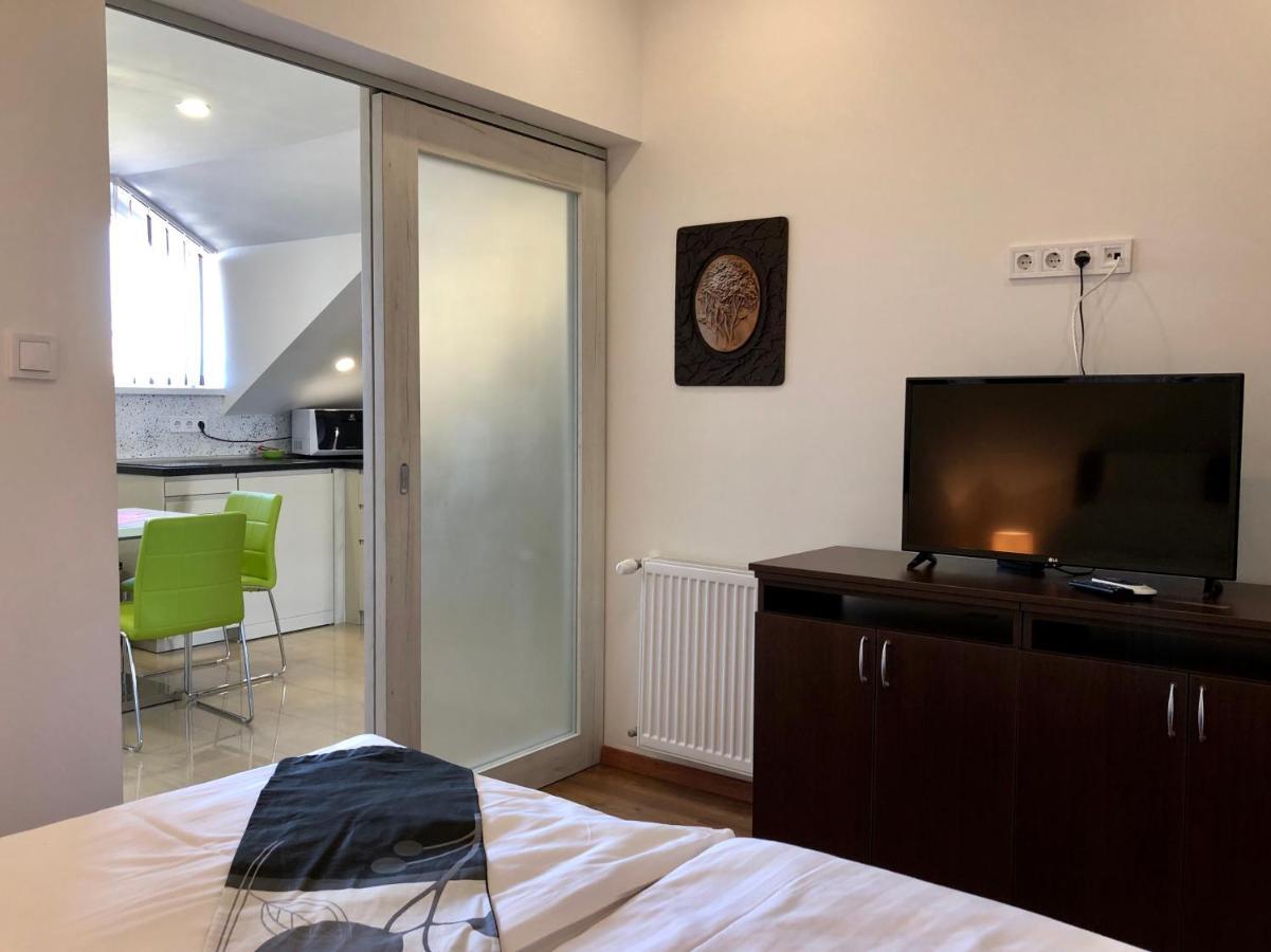 White Apartman Siofok Ngoại thất bức ảnh