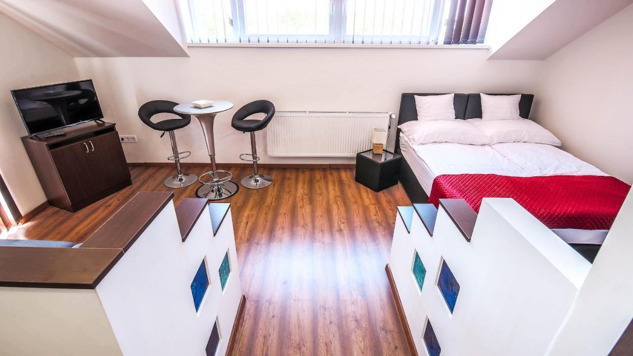 White Apartman Siofok Ngoại thất bức ảnh