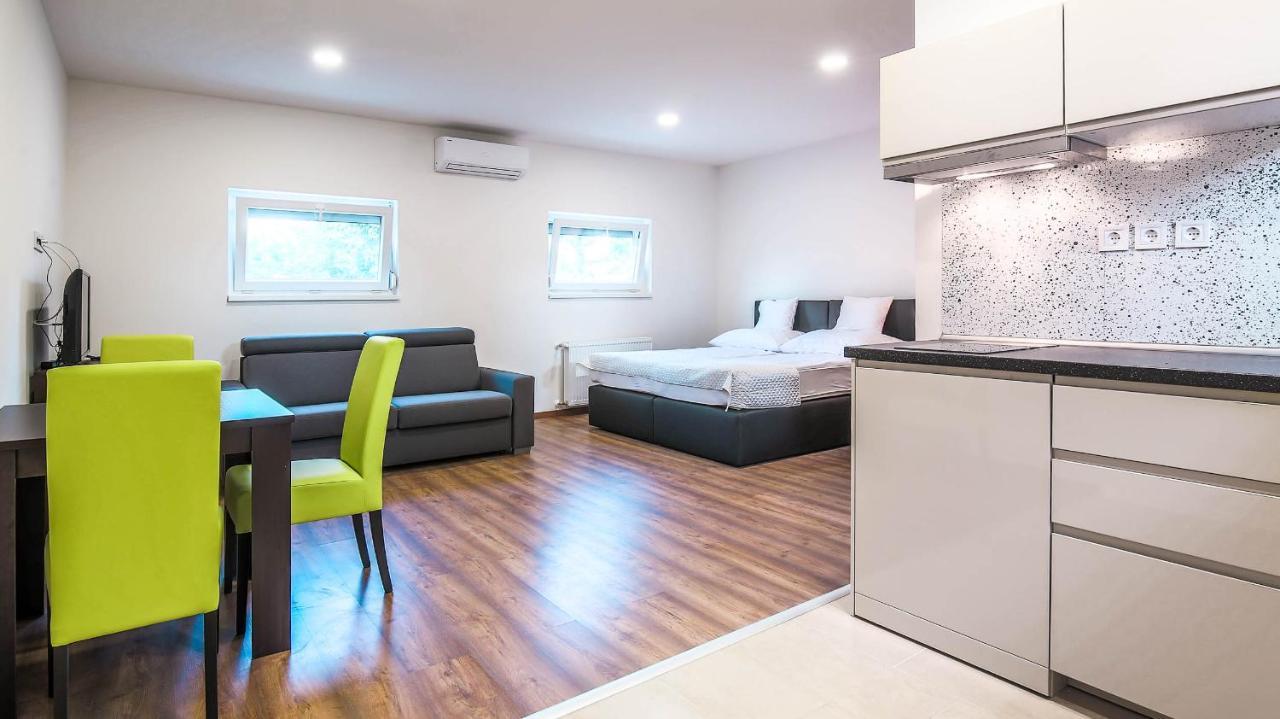 White Apartman Siofok Ngoại thất bức ảnh