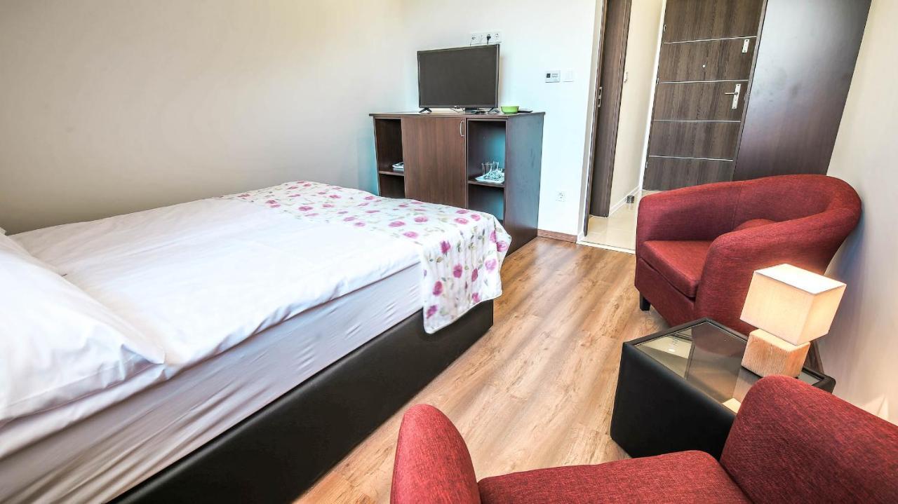 White Apartman Siofok Ngoại thất bức ảnh
