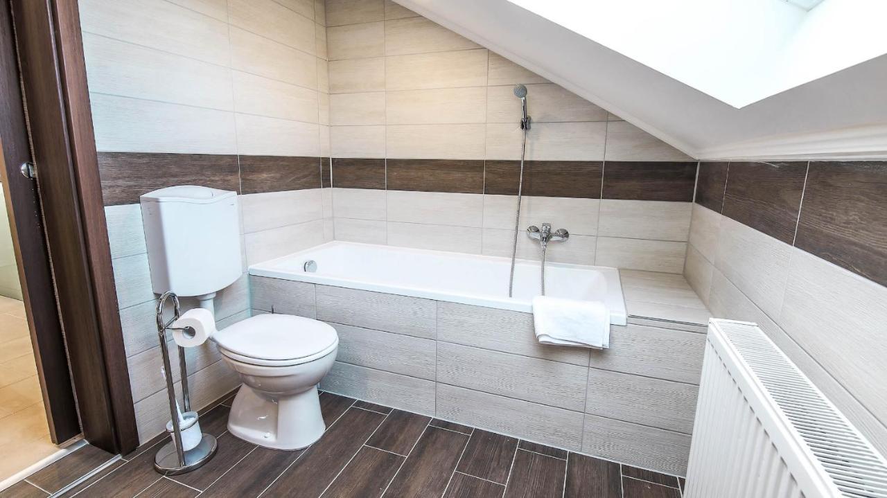White Apartman Siofok Ngoại thất bức ảnh