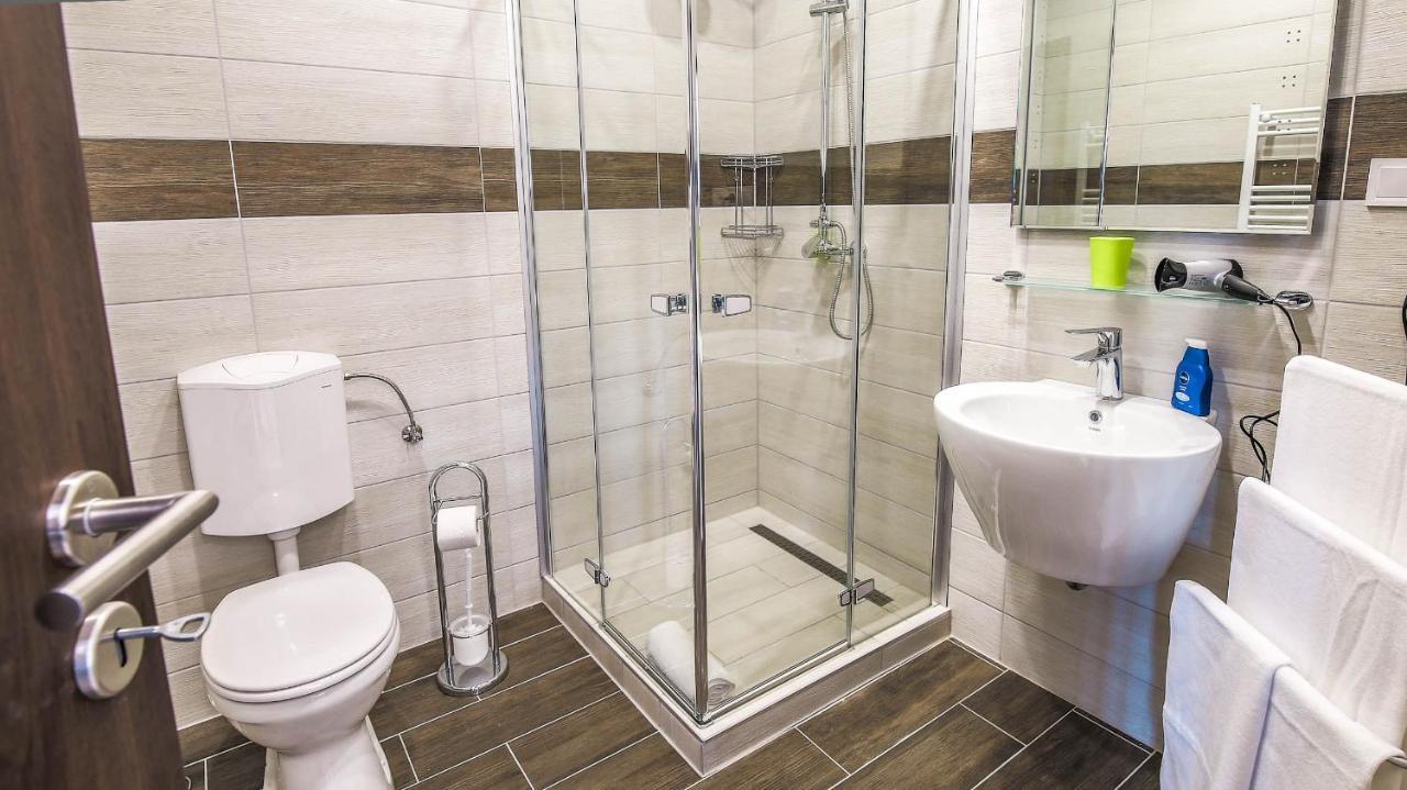 White Apartman Siofok Ngoại thất bức ảnh